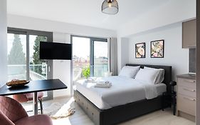 Velvet Luxury Studios In The City Center By Binobi!